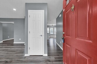 8690 Kirkland Dr in Lewis Center, OH - Building Photo - Building Photo