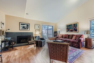 2751 Glenwood Dr in Boulder, CO - Building Photo - Building Photo