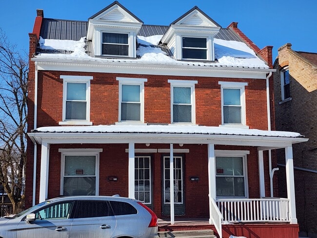 property at 253 N Spring St