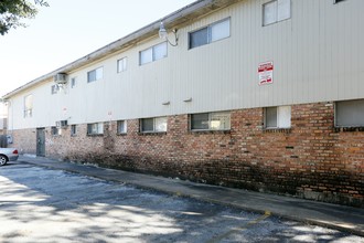 Plazawood Apartments in Houston, TX - Building Photo - Building Photo