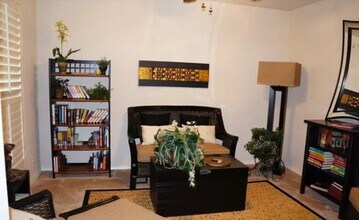 26703 Redstone Hl in San Antonio, TX - Foto de edificio - Building Photo