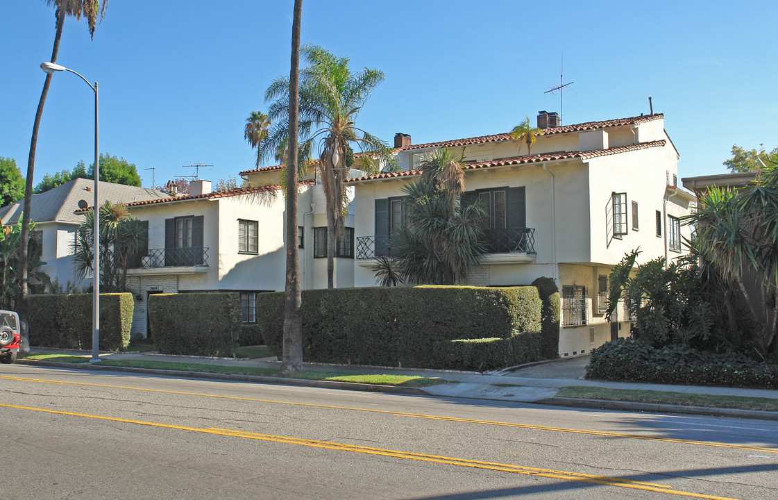 7660-7668 Hollywood Blvd in West Hollywood, CA - Building Photo