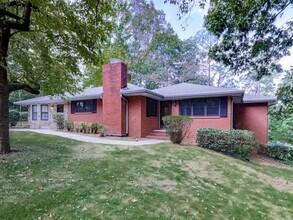 5480 Burgess Dr in Mableton, GA - Building Photo - Building Photo
