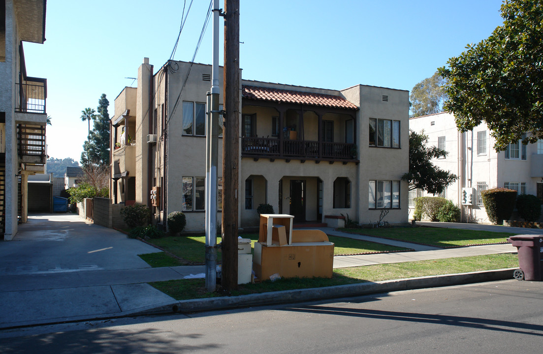 628 E Maple St in Glendale, CA - Building Photo