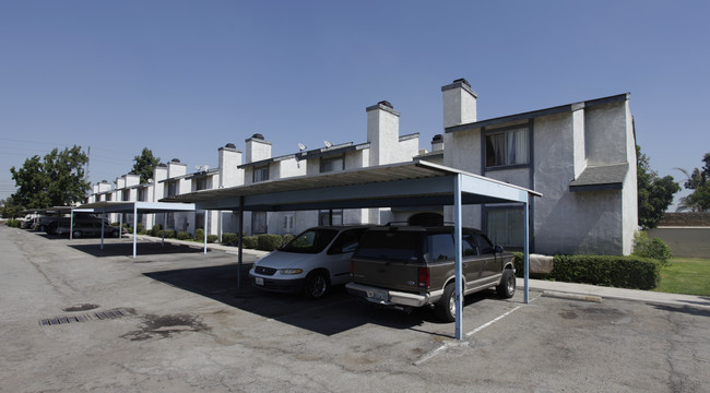 16845 San Bernardino Ave in Fontana, CA - Building Photo - Building Photo