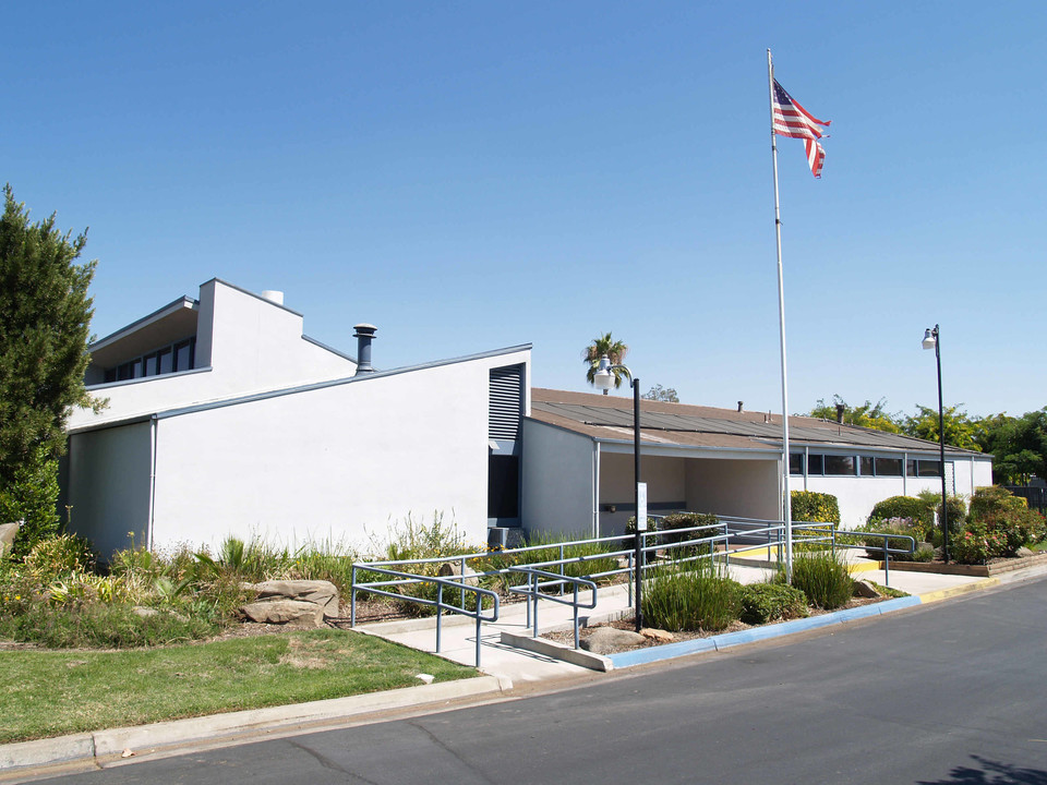 San Joaquin Village in Fresno, CA - Building Photo