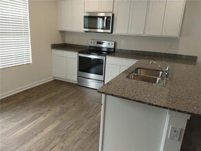 51 Lk Ter Dr in La Fayette, GA - Building Photo - Building Photo