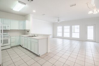 15110 Leeward Dr in Corpus Christi, TX - Building Photo - Building Photo