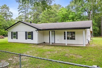 20339 Pin Oak Loop in New Caney, TX - Building Photo - Building Photo
