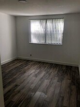 2840 Coral Springs Dr in Coral Springs, FL - Building Photo - Building Photo
