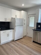 10 Bowne St in Glen Cove, NY - Building Photo - Building Photo