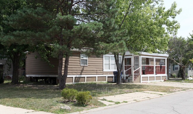 North Glen Village in Westfield, IN - Building Photo - Building Photo