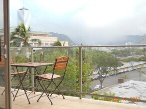 1645 Ala Wai Blvd, Unit 501 in Honolulu, HI - Foto de edificio - Building Photo