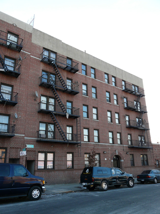 1426 Beach Ave in Bronx, NY - Building Photo - Building Photo