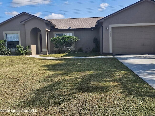 1539 Glencove Ave NW in Palm Bay, FL - Building Photo - Building Photo