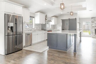1614 Hillendahl Blvd in Houston, TX - Building Photo - Building Photo