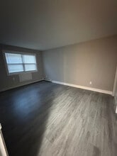 431 Park Ave, Unit C9 in Orange, NJ - Foto de edificio - Building Photo