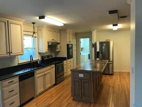 518 Seaborn Dr NW in Huntsville, AL - Building Photo - Building Photo