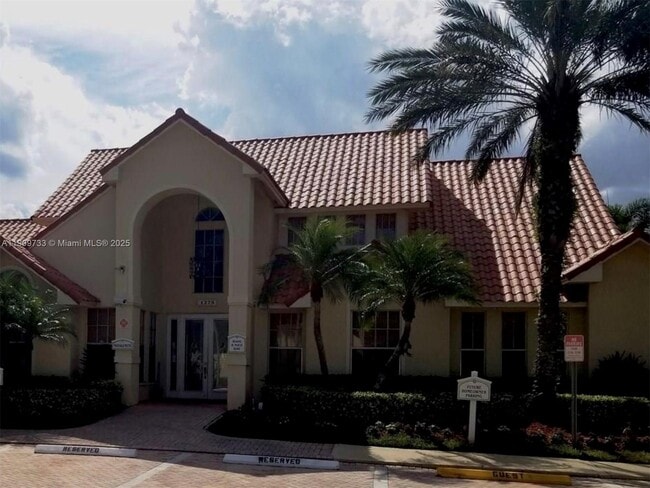 1281 SW 46th Ave in Pompano Beach, FL - Building Photo - Building Photo