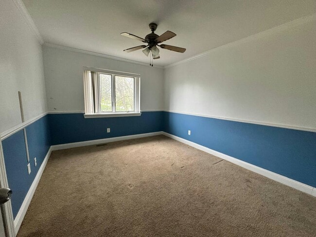 25392 Surrey Ln in Farmington Hills, MI - Building Photo - Building Photo
