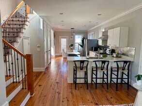 194 Fishburne St in Charleston, SC - Building Photo - Building Photo