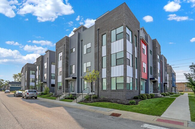 1303 Deloss St in Indianapolis, IN - Building Photo - Building Photo