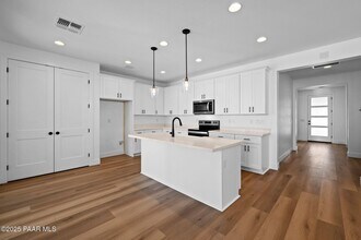 5992 Finch Pl in Prescott Valley, AZ - Building Photo - Building Photo