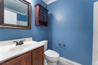 6121 Molly Malone Ct in Las Vegas, NV - Building Photo - Building Photo