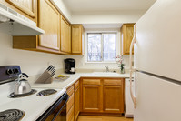 Elmwood Terrace Apartments and Townhomes in Rochester, NY - Building Photo - Building Photo