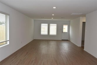 18931 Panzini Dr in New Caney, TX - Building Photo - Building Photo
