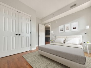 19-21 Caldwell St, Unit 1 in Boston, MA - Building Photo - Building Photo