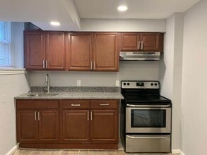 Cliveden Apartments in Philadelphia, PA - Foto de edificio - Building Photo