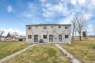 451 Nace Ave in Columbus, OH - Building Photo - Building Photo