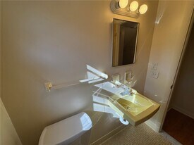 16 Summit St in Fairport, NY - Building Photo