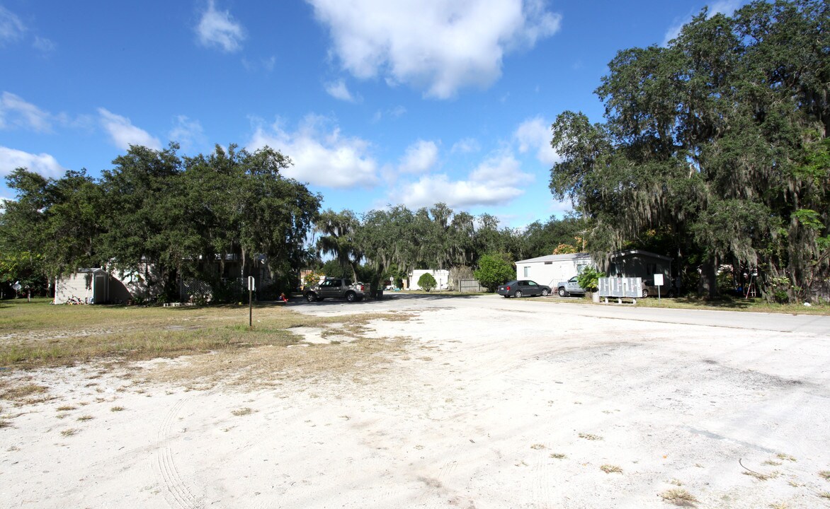 Oakbrook in Plant City, FL - Foto de edificio