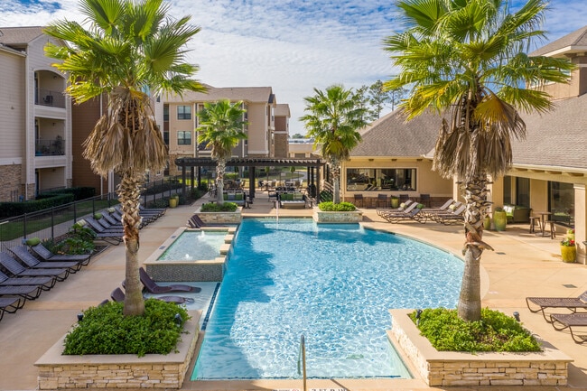 The Oaks at Northpointe