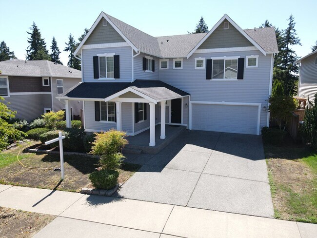 property at 1077 Hiton Cir