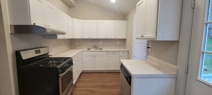 62 Moreland St in Little Falls, NY - Building Photo - Building Photo