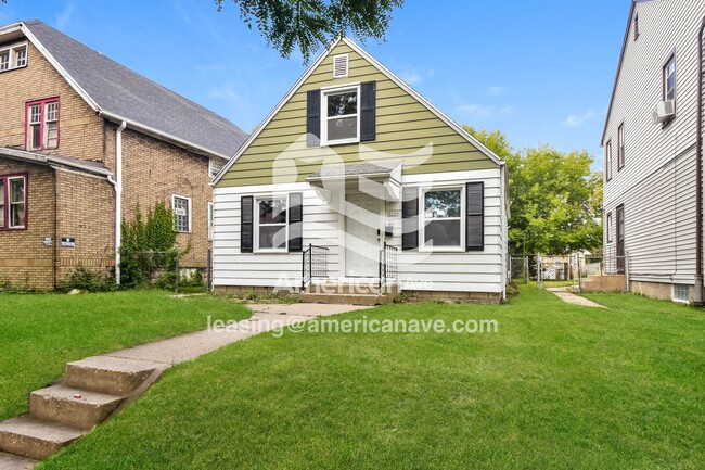 3155 N 42nd St in Milwaukee, WI - Building Photo - Building Photo