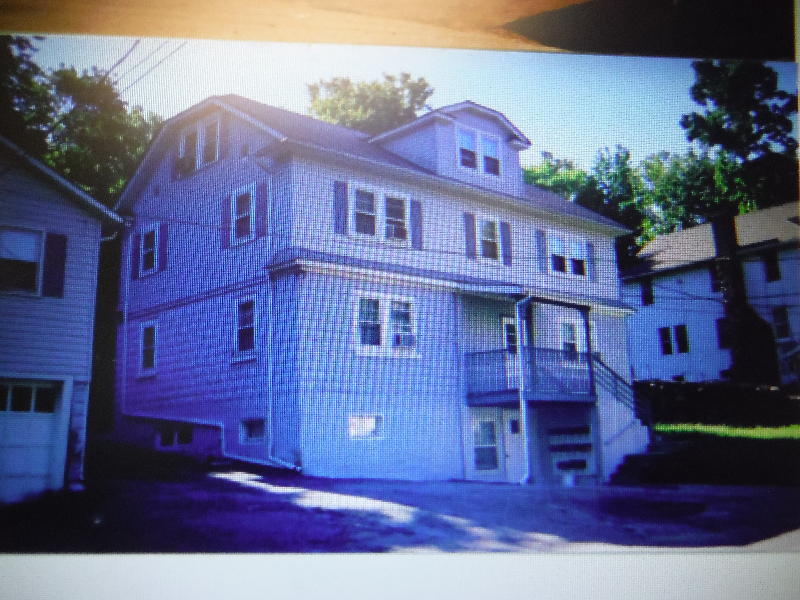 58 Nestor St. in Franklin, NJ - Building Photo