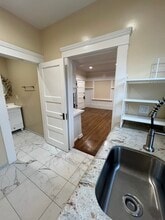 614 Central S Ave, Unit 1 st floor in Glendale, CA - Building Photo - Building Photo