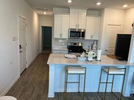 1033 Rosebay Dr in Fort Worth, TX - Building Photo