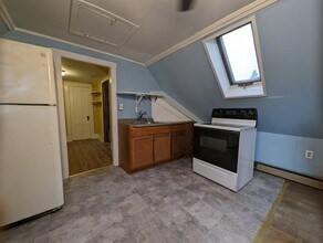 39 Perry Ave in Charlestown, NH - Building Photo - Building Photo