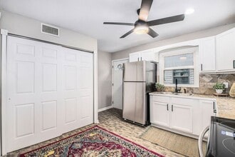 2721 6th Ave in Council Bluffs, IA - Building Photo - Building Photo
