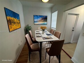 1000 Meridian Ave in Miami Beach, FL - Building Photo - Building Photo