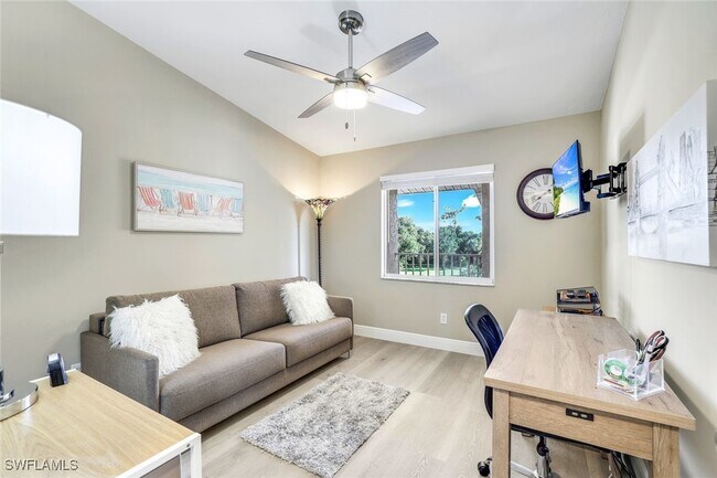 property at 7360 Glenmoor Ln