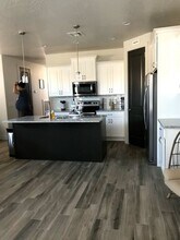 4895 N Fishers Island Way in Saint George, UT - Building Photo - Building Photo