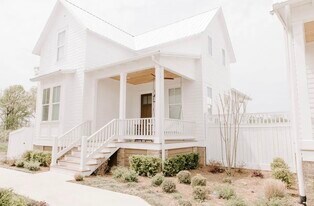 2105 Loretta Parker Lane, Unit Lot 7-AirBNB in Barling, AR - Building Photo