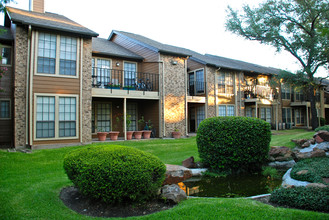 BENT TREE FOUNTAINS in Addison, TX - Building Photo - Building Photo