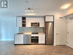 543-543 Richmond St W in Toronto, ON - Building Photo - Building Photo